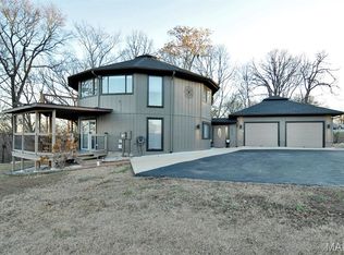 3818 Autumn View Dr, Arnold, MO 63010