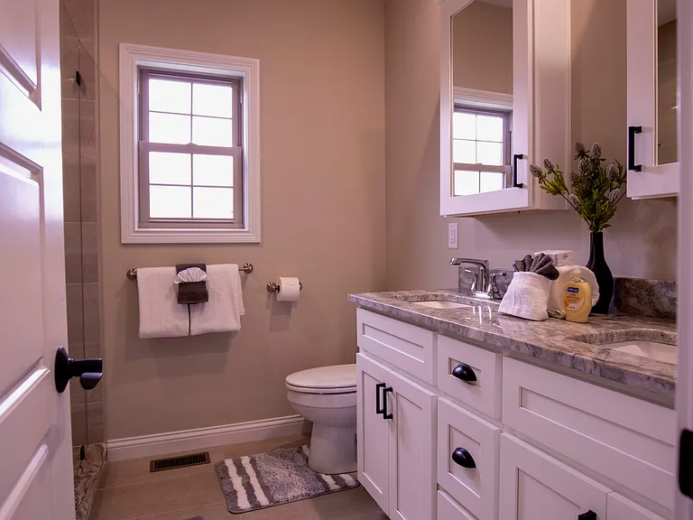300 Turner Ct — Photo 14