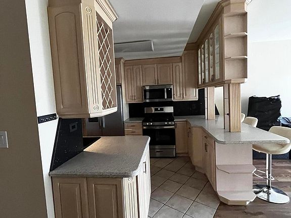 4th image of 80 Bay Street Lndg APT 9C