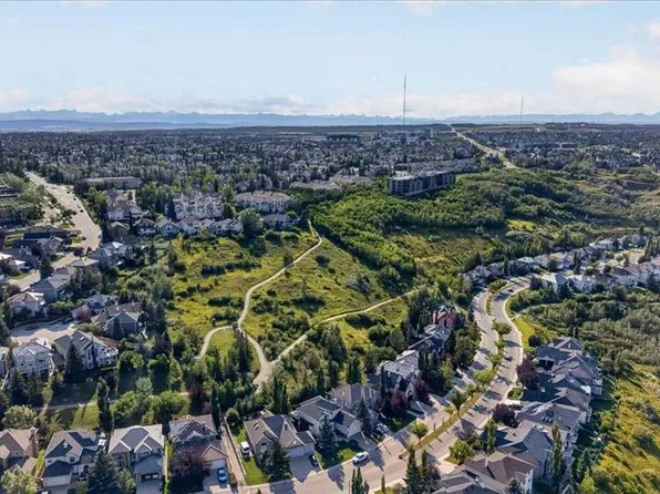 1705 NE Patterson Vw SW, Calgary, AB T3H 3J9