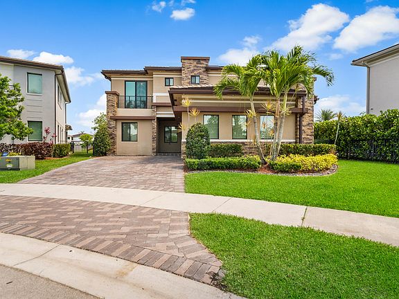 3rd image of 10768 Azul Ln