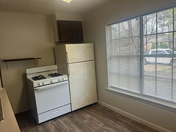 4th image of 501 Glover Dr #A