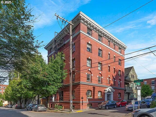 118 NW King Ave APT 41 photo 1