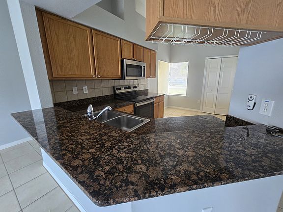 4th image of 12006 Hampshire Field Ct