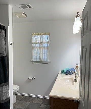 2nd image of 407 Denison St