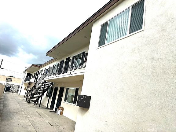 2nd image of 2285 Lewis Ave