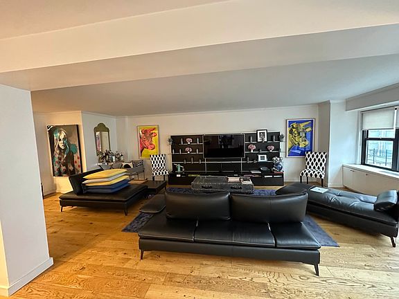 3rd image of 279 E 44th St APT 16H