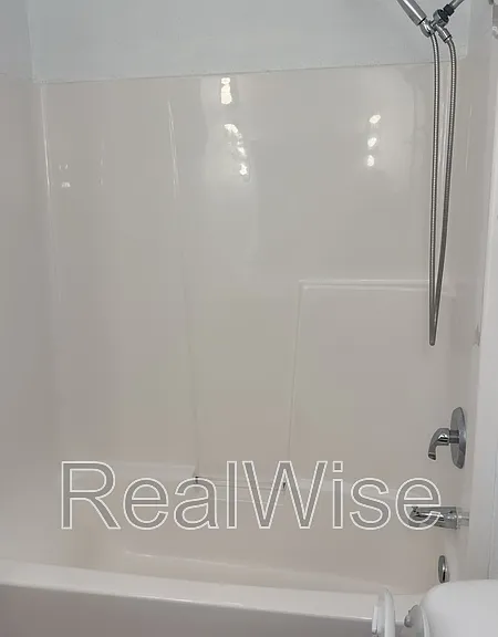1951 SW Betty Ln — Photo 15