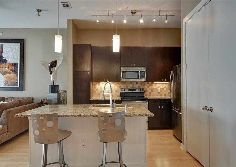 1st image of 2950 McKinney Ave APT 418
