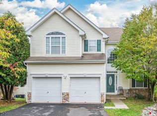 3 Greenhill Rd, Hackettstown, NJ 07840