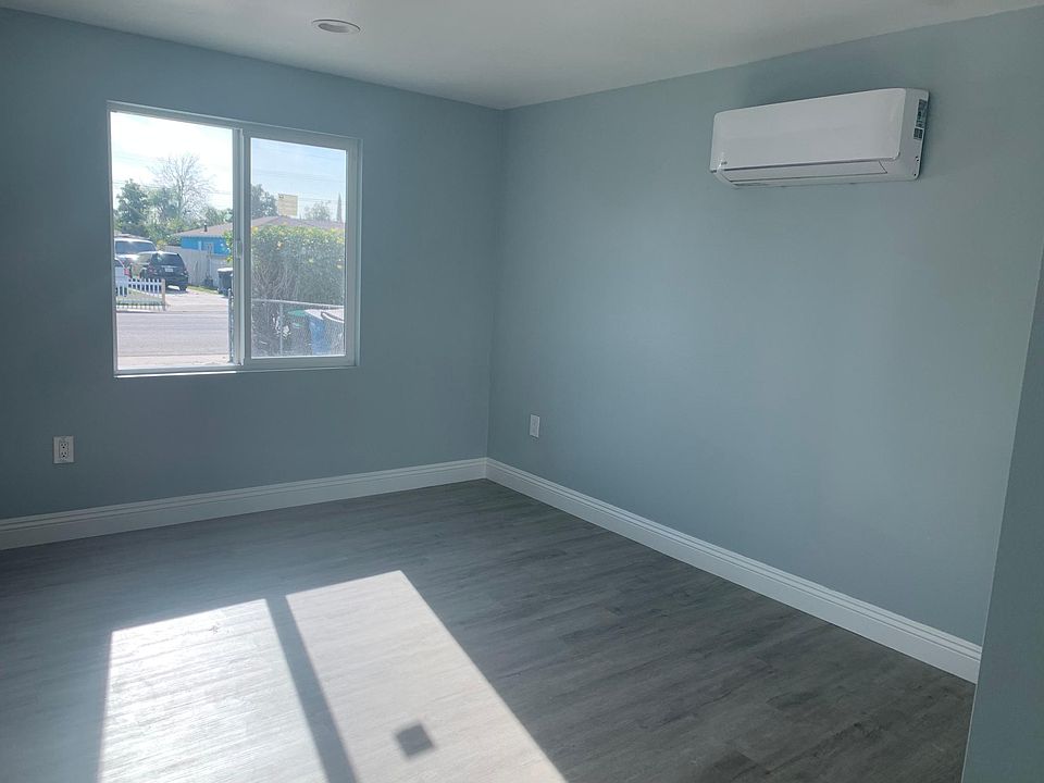2nd image of 7823 Santa Catalina Ave