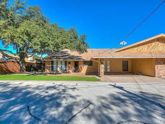 4th image of 1642 La Villa Cir