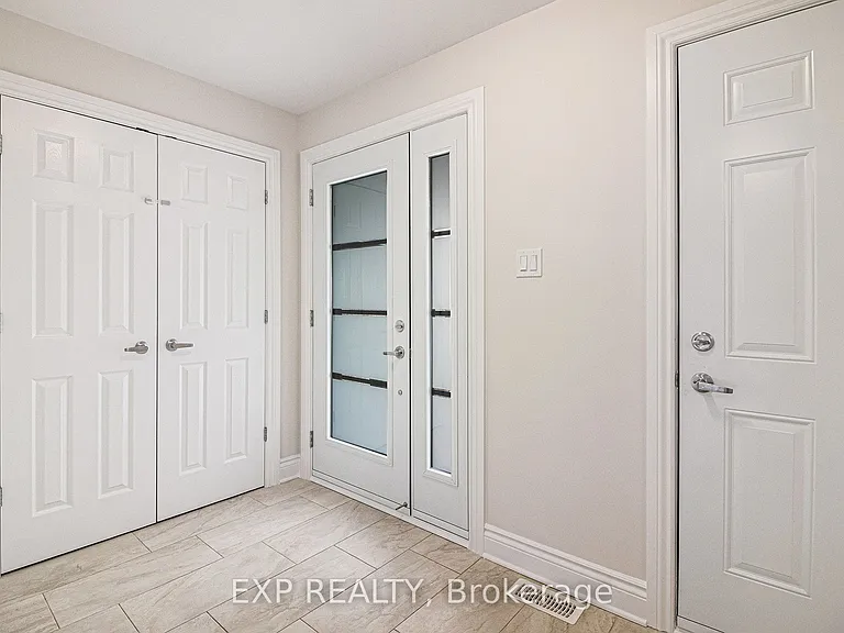 75 Gilberte St — Photo 3