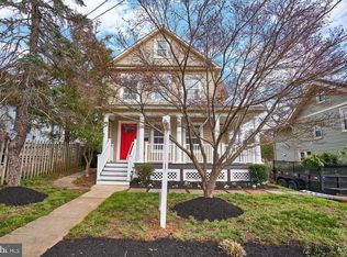 4009 29th St, Mount Rainier, MD 20712