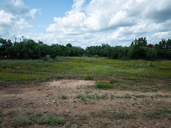 3rd image of 252 El Rincon Rd