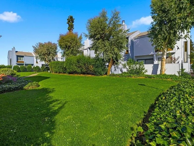 17990 Sunol Rd — Photo 48
