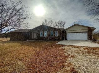 18689 SW Hawk Rd, Rose Hill, KS 67133