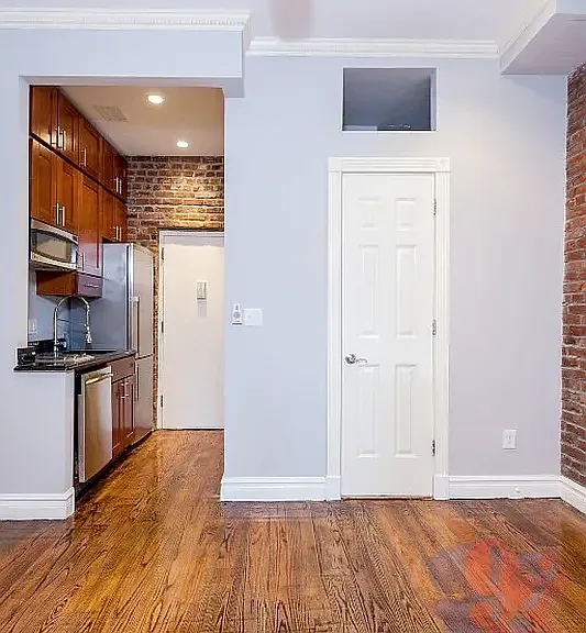 234 W 14th St #R4C — Photo 4
