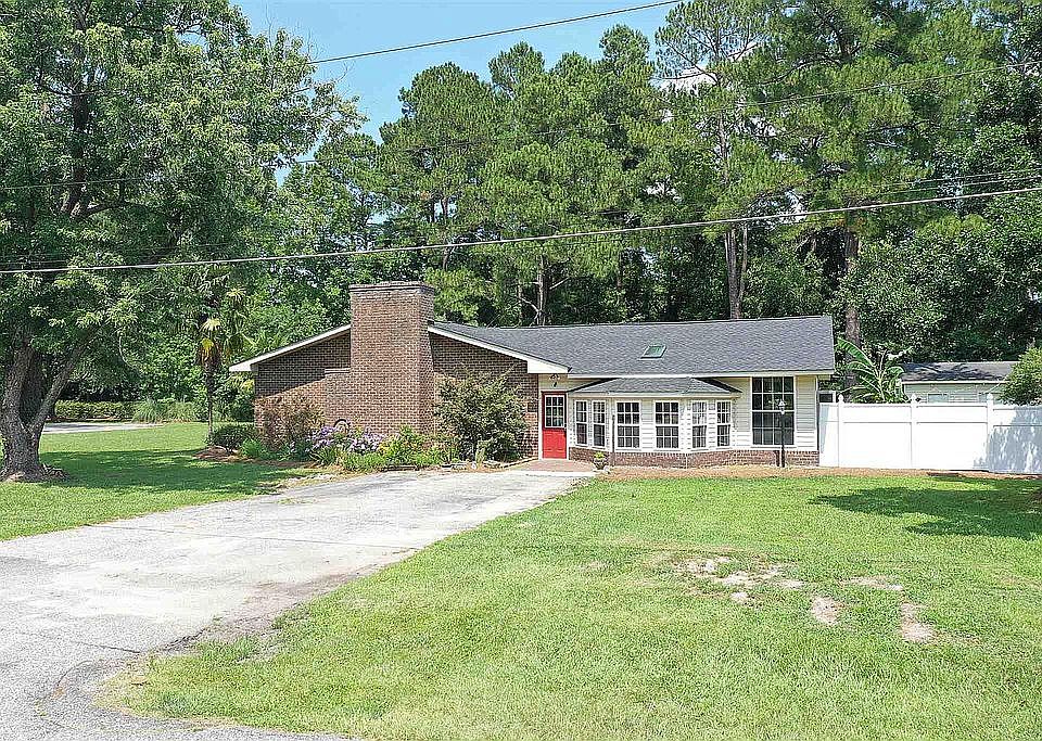 1st image of 208 Meadowview Ln