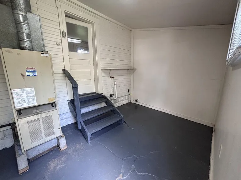 1917 S Elliott St — Photo 13
