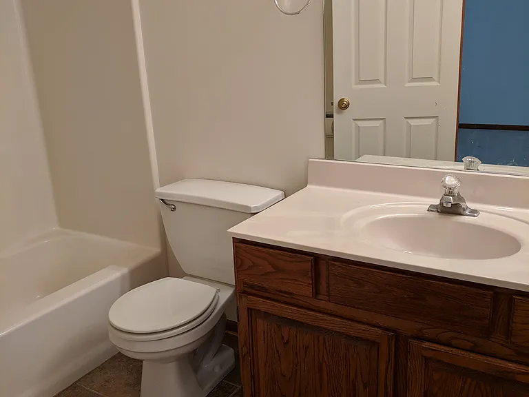 2807 Melody Ln — Photo 9