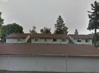 12510 SE Stark St, Portland, OR 97233