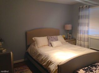 3318 28th St, Astoria, NY 11106