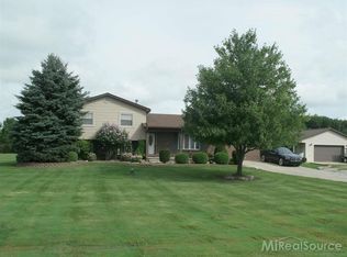 14840 Lois Ln, Capac, MI 48014