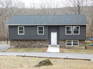 114 Susan Dr, Poughquag, NY 12570