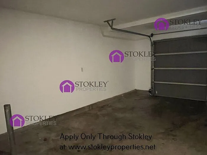 1 Addison Ct — Photo 17