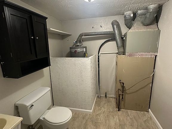 5th image of 42 Forest Dr #108
