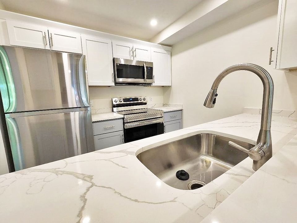 1st image of 276 Chestnut Hill Ave APT 25