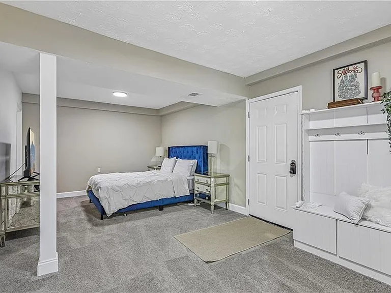 3898 Skidmore Dr — Photo 35