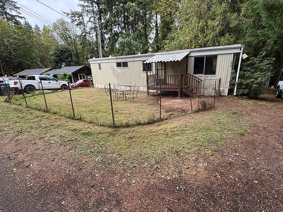 5424 Mustang Ln