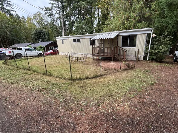 5424 Mustang Ln, Bremerton, WA 98312