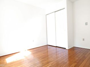 360 S 5th St, Brooklyn, NY 11211