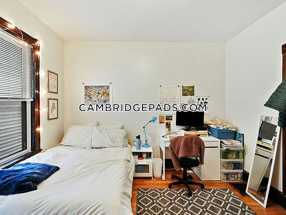3rd image of 10 Clary St #3