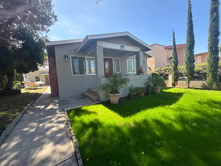 3930 Texas St — Photo 103
