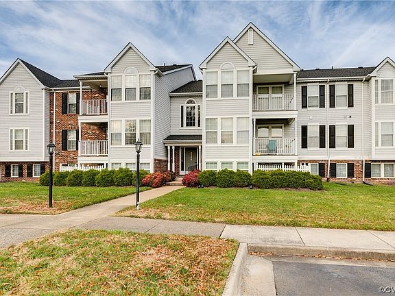 3rd image of 9389 Horse Castle Ct Unit 704