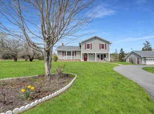 238 Back Rd, Brooklin, ME 04616