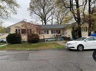 72 Ruth St, Bridgeport, CT 06606