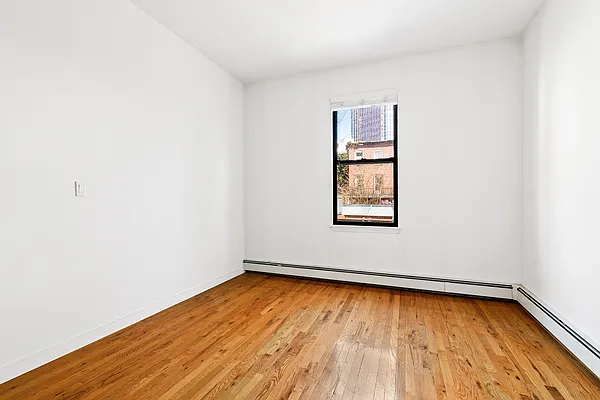 Rented by Compass | media 12