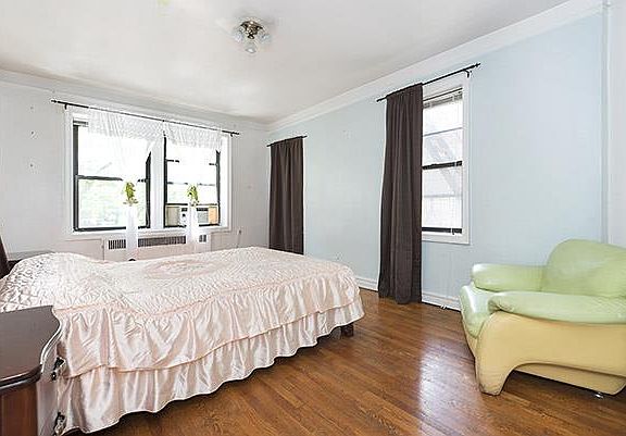 4th image of 3424 82nd St APT 2A