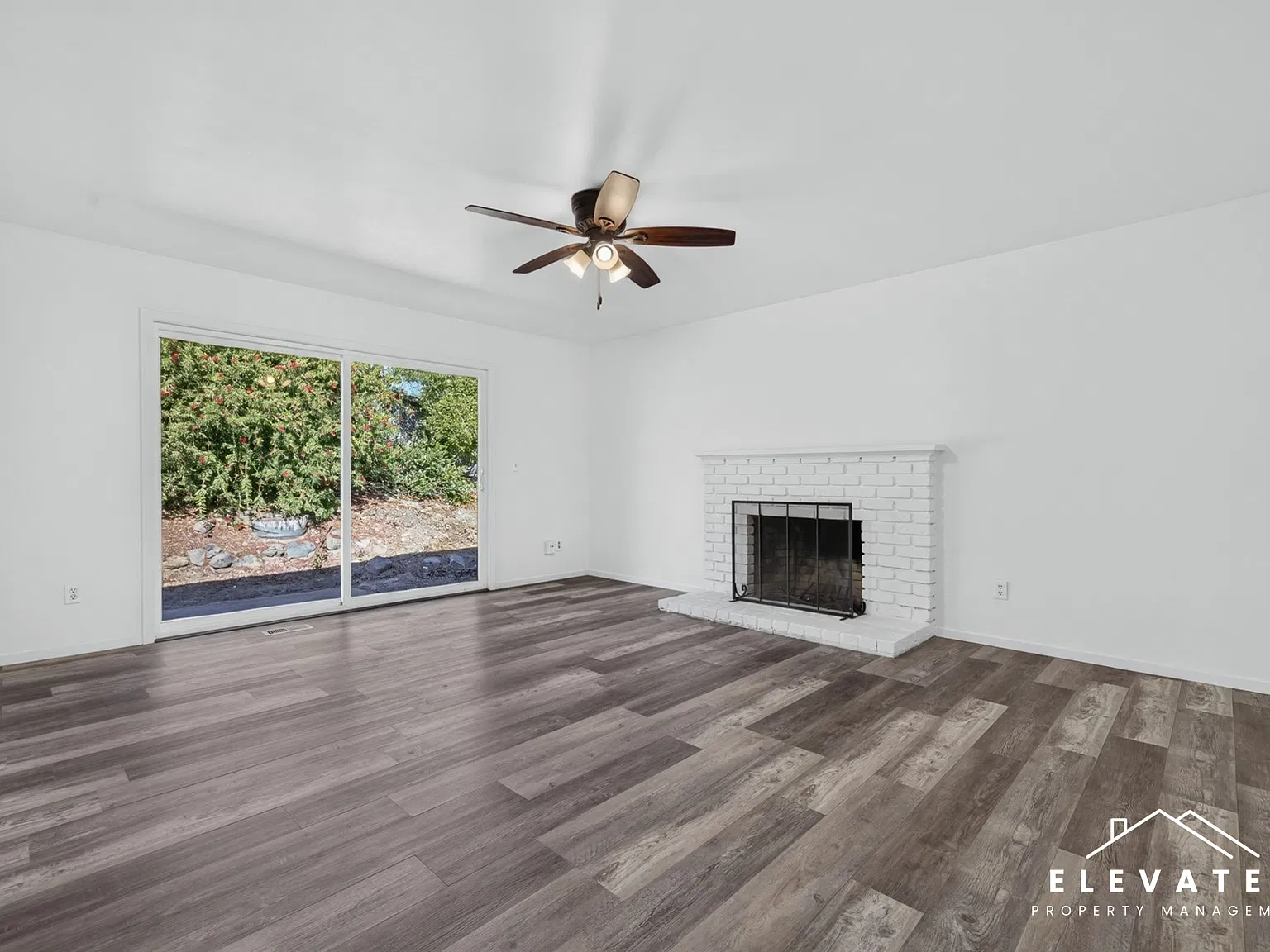 4 bed, 1288 sqft, $4,100 — Photo 4