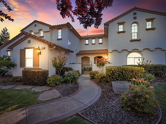 5th image of 4520 Waterstone Dr