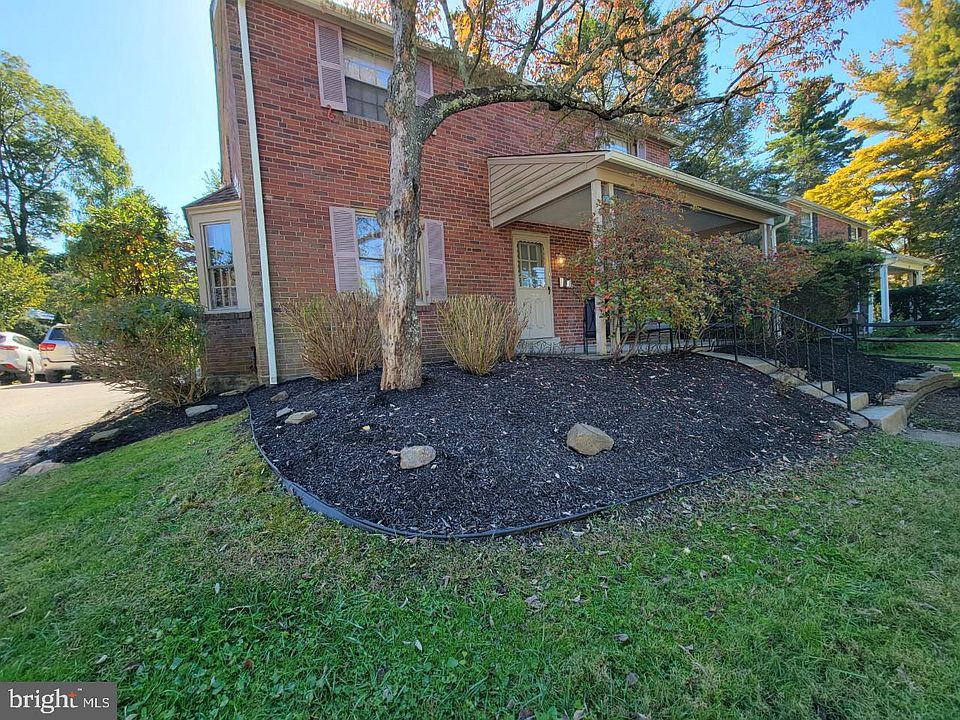 1st image of 120 W Stratford Ave