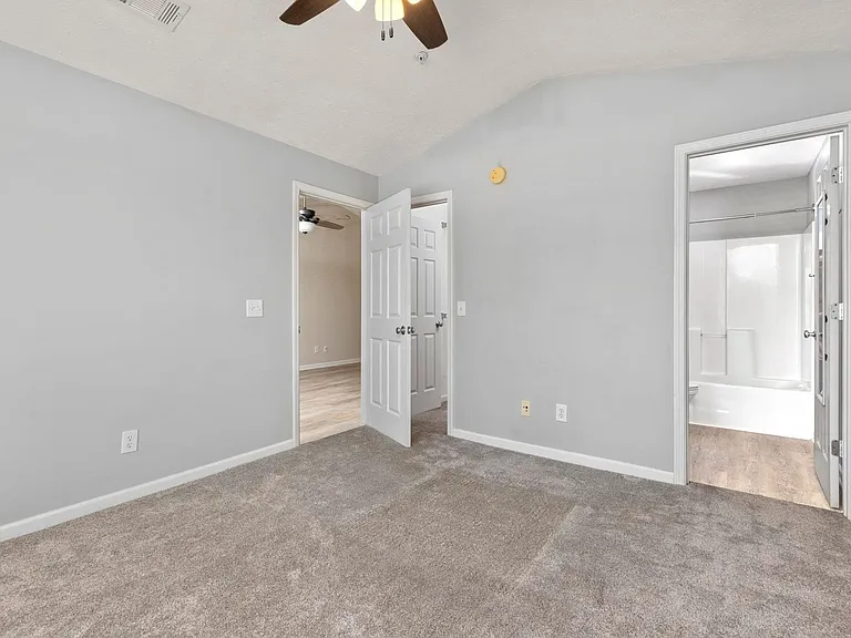 1385 S Donahue Dr #2-204 — Photo 6