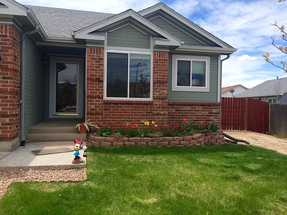2nd image of 818 Marshall Dr