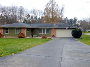 930 Plym Rd, Niles, MI 49120