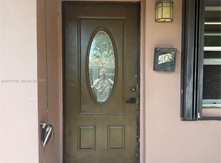 401 SW 4th Ter #403, Hallandale, FL 33009